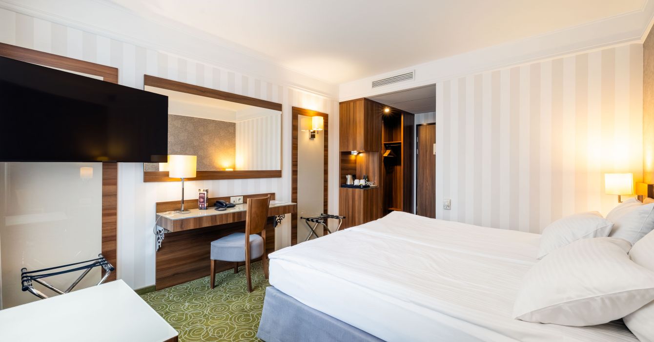 Superior Queen Room